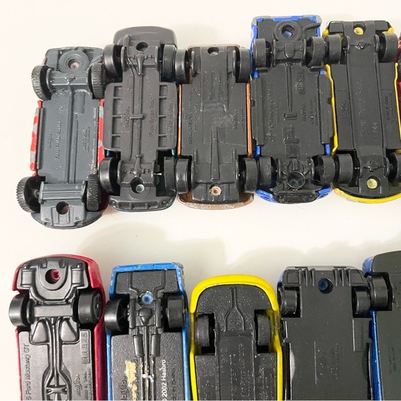 Lot of 27 Die-Cast Maisto Toy Cars Diecast - Picture 14 of 16